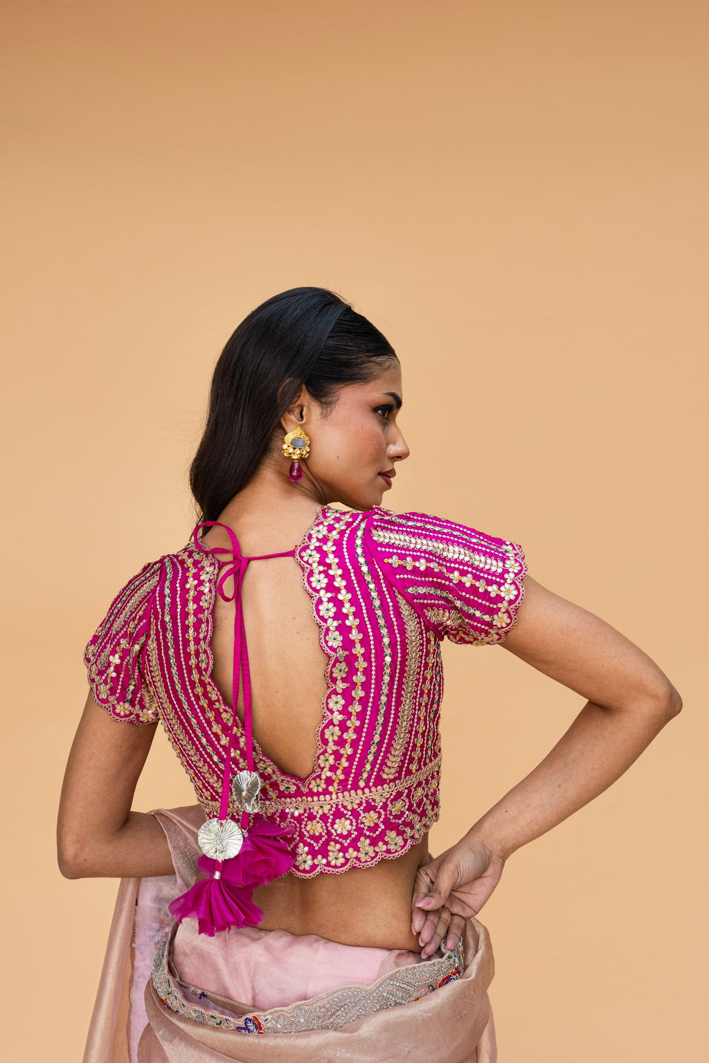 Gulabi Noor