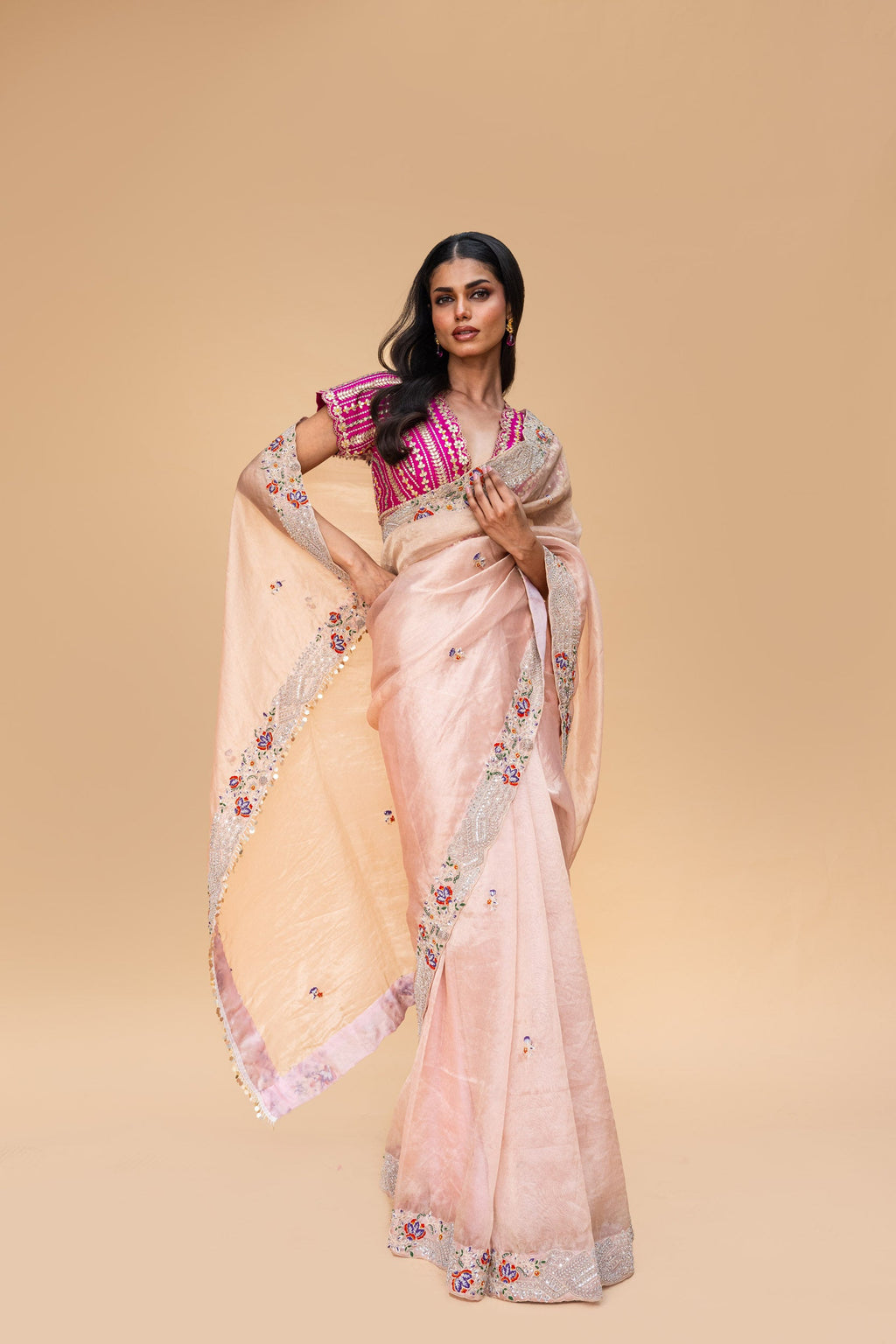 Gulabi Noor